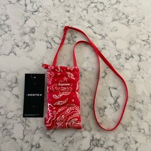 Supreme Pertex Bandana Box Logo Puffbag/Shoulder Bag/ Red Paisley Bag